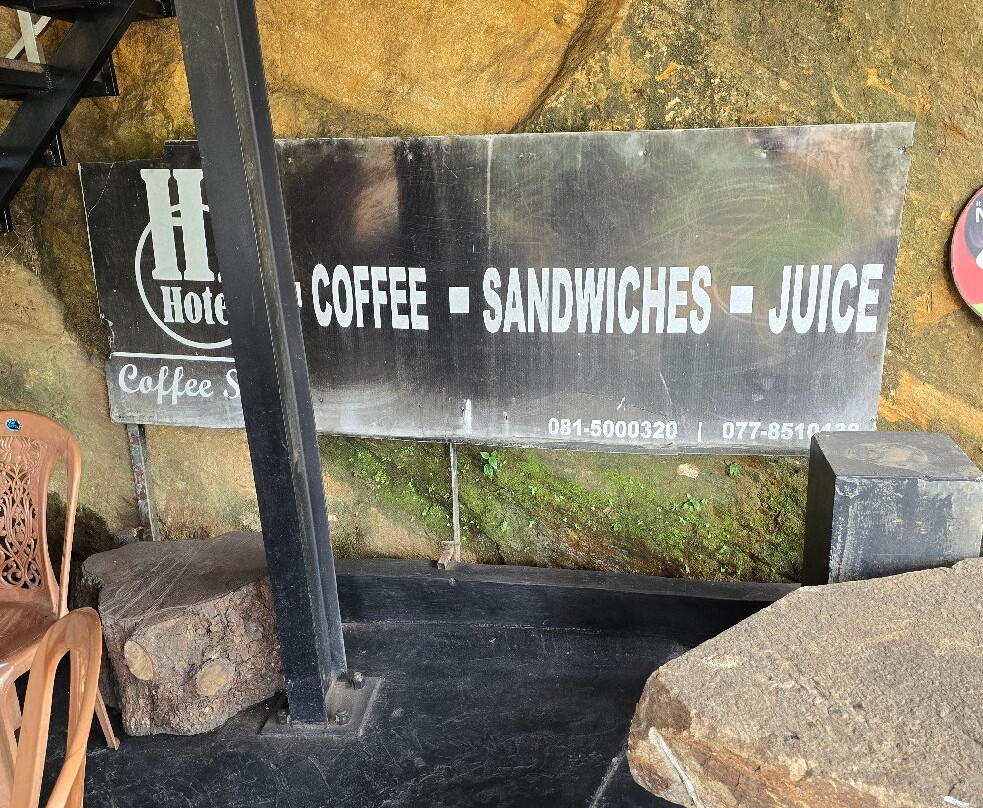 h2o Hotel and Coffee Shop主图