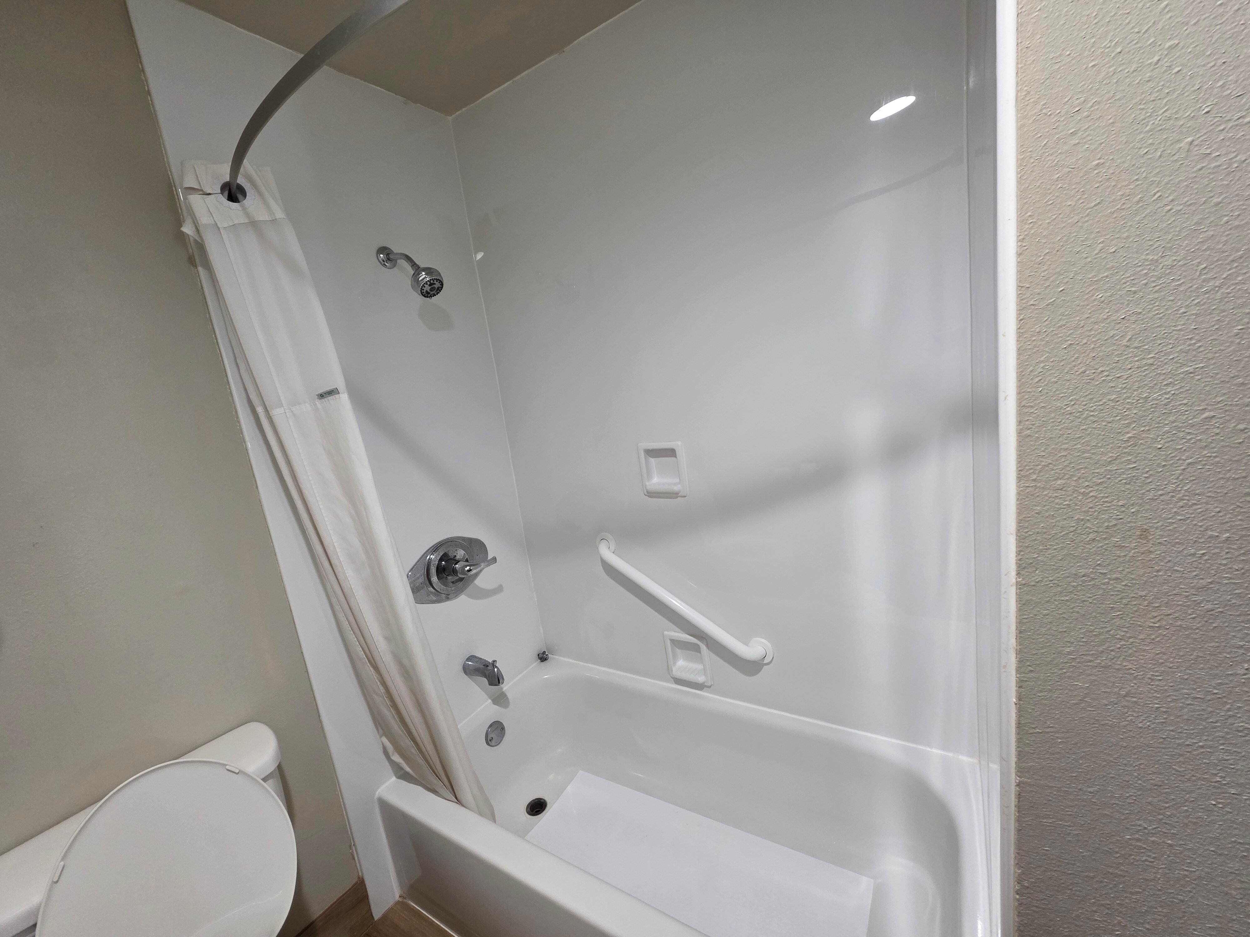 史密斯堡温德姆戴斯酒店-浴室