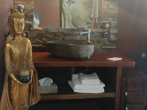 德连考特莱斯农庄旅馆主图