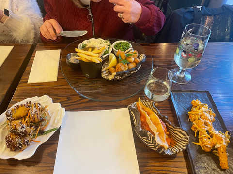 Woodlands Hotel & Pub