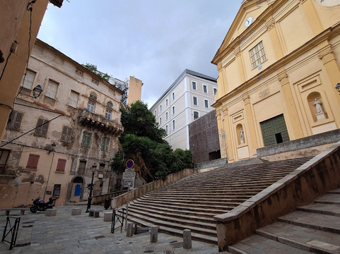 Eglise Saint Charles-Bastia必去景点