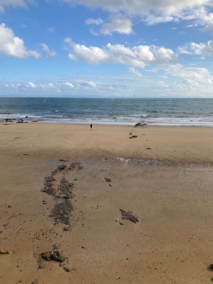 漂流记酒店-客卧