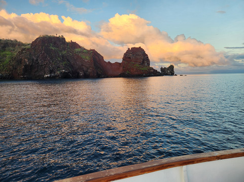 Cruise In Galapagos-阿约拉港必去景点