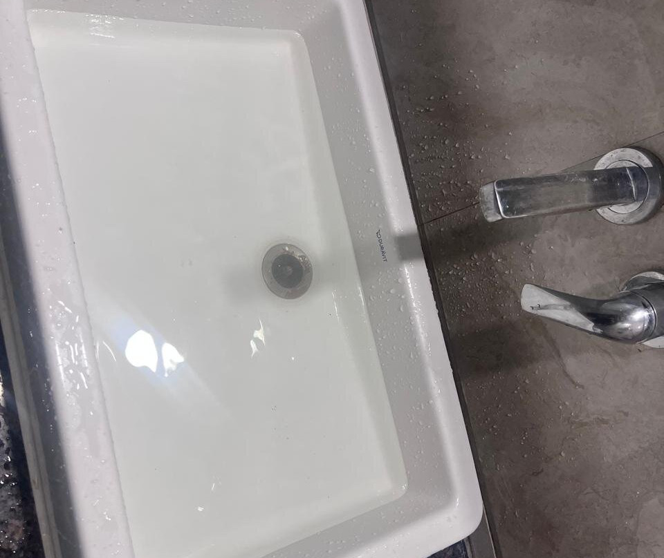 贾巴尔普尔维简马哈尔酒店主图