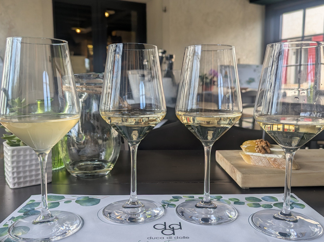 里莱斯度卡迪多尔酒店主图