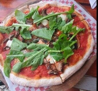 Nonni Pizzería