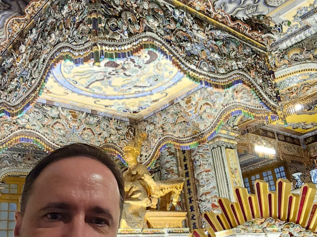 Imperial Tomb of Dong Khanh-顺化必去景点