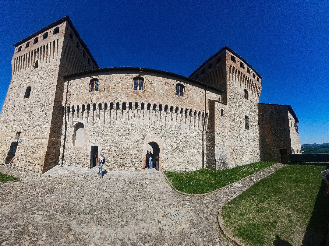 Castello Di Torrechiara-Torrechiara必去景点