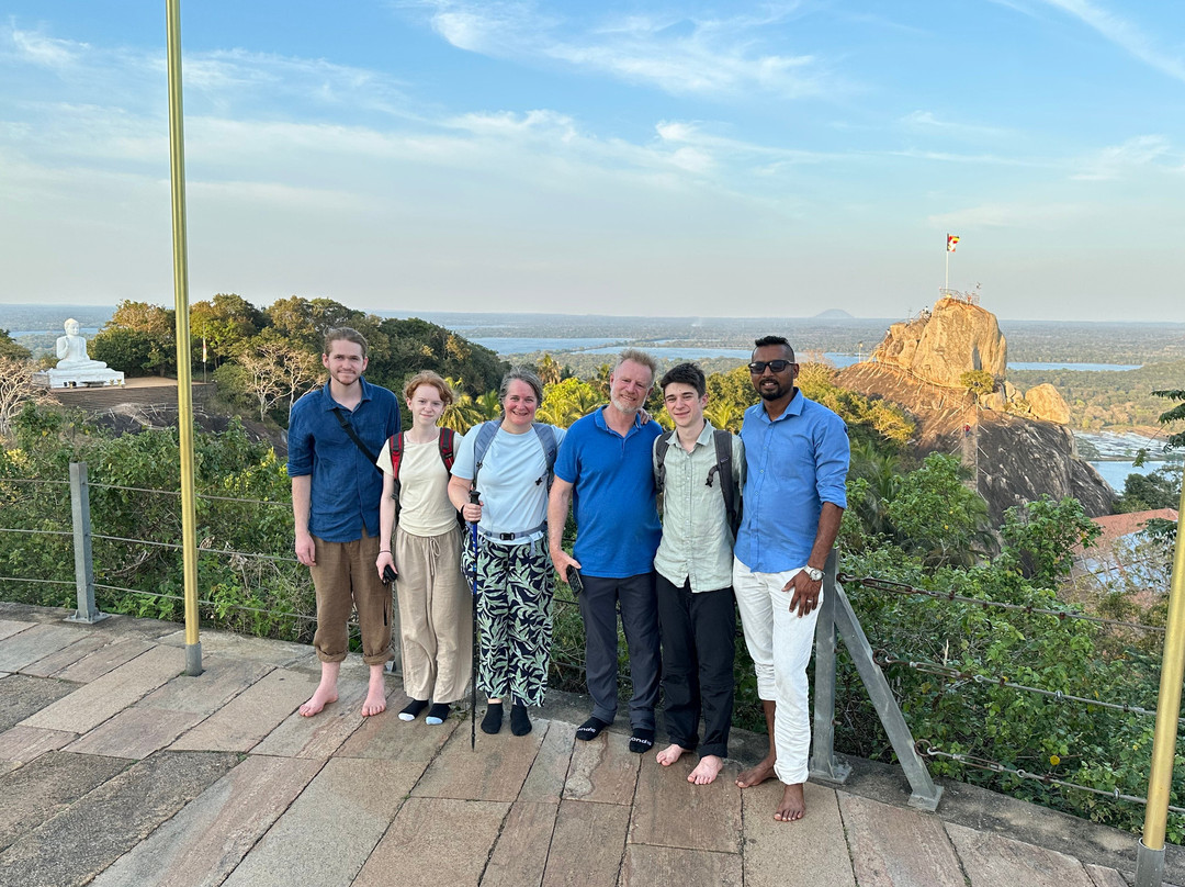 Deshan's Tour of Sri Lanka-Nawalapitiya必去景点