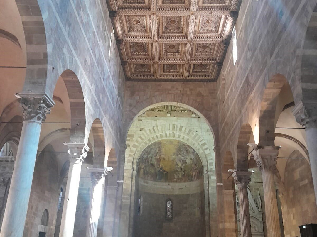 Chiesa e Battistero di San Giovanni e Santa Reparata-卢卡必去景点