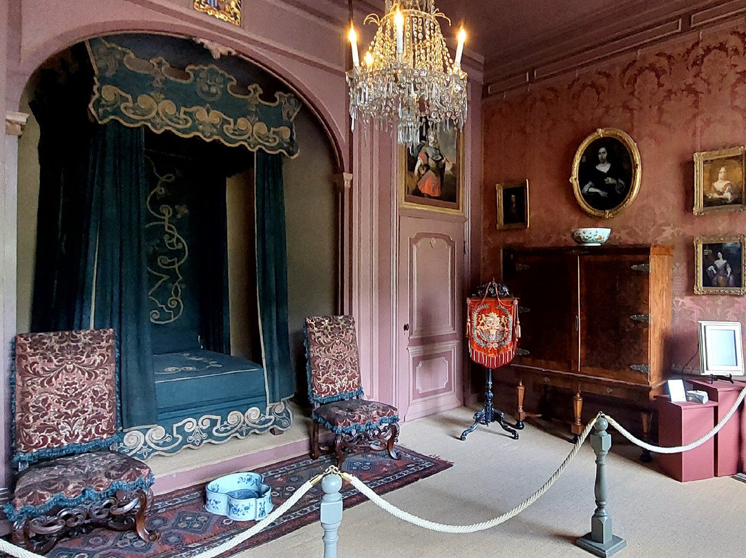 Castle Cannenburch-Vaassen必去景点