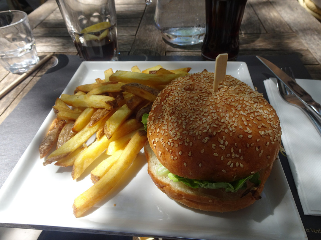 Le Bistroquet