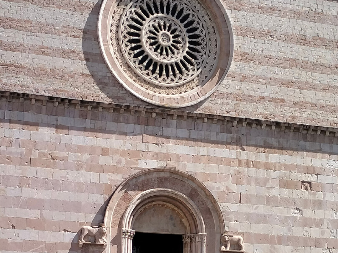 Basilica di Santa Chiara-阿西西必去景点