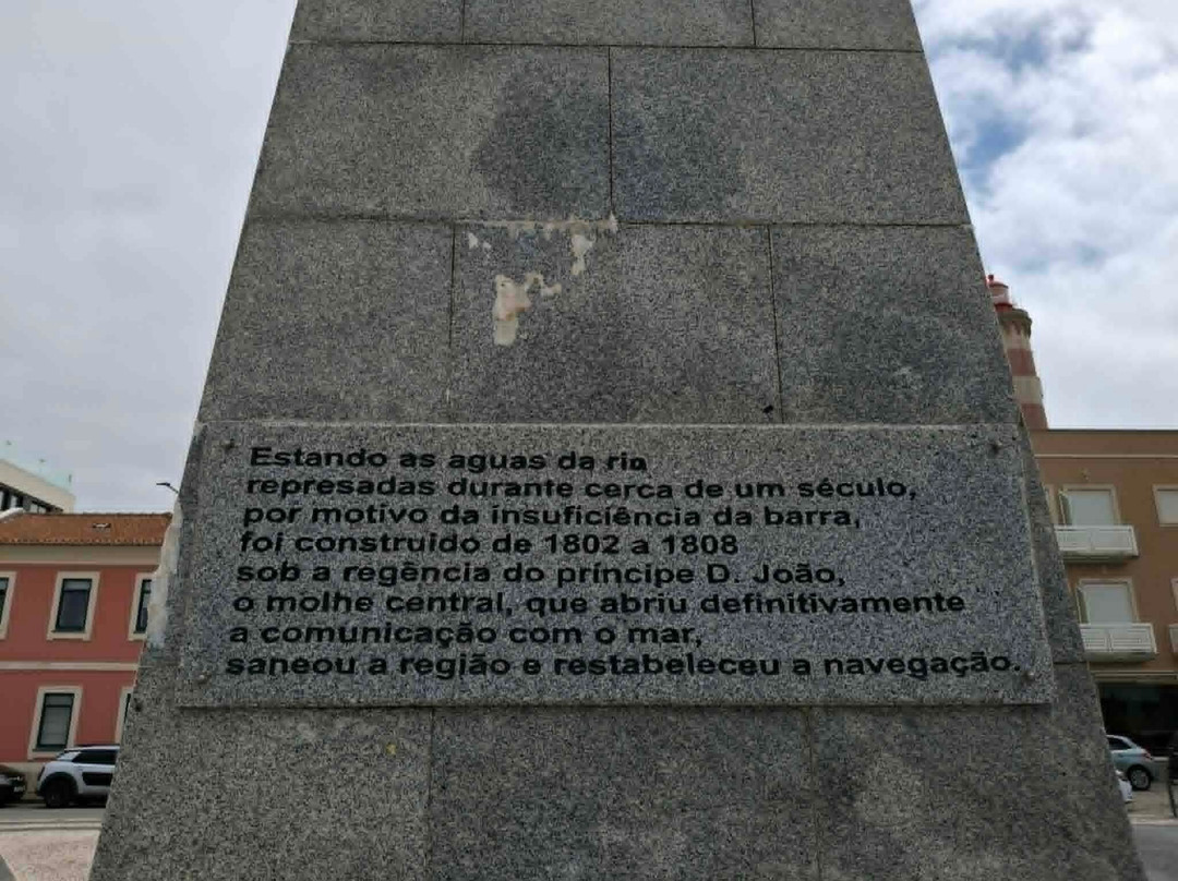 Obelisco da Barra-Gafanha da Nazare必去景点