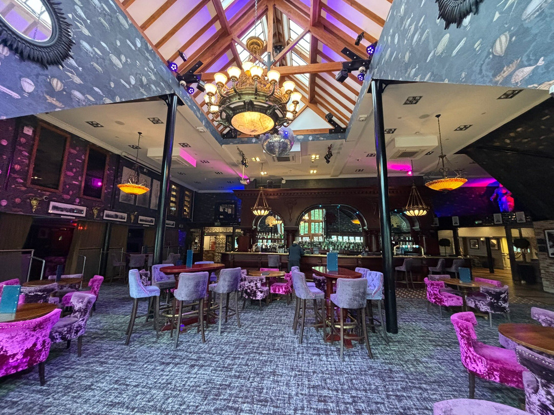 老荆棘庄园高尔夫乡村酒店主图