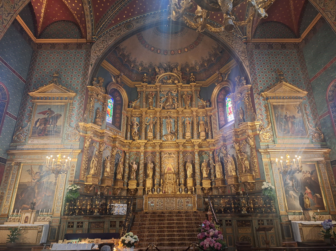 Eglise Saint-Jean-Baptiste-圣尚德路斯必去景点