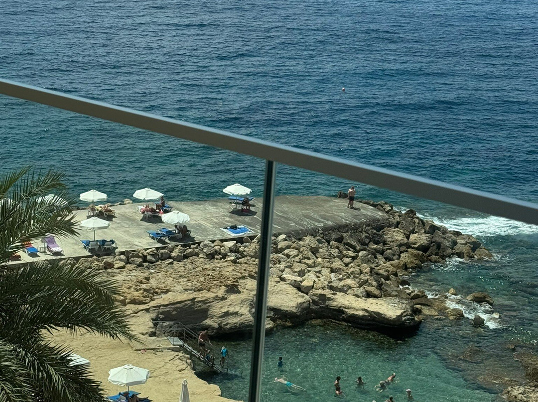 辛西安纳海滩酒店主图