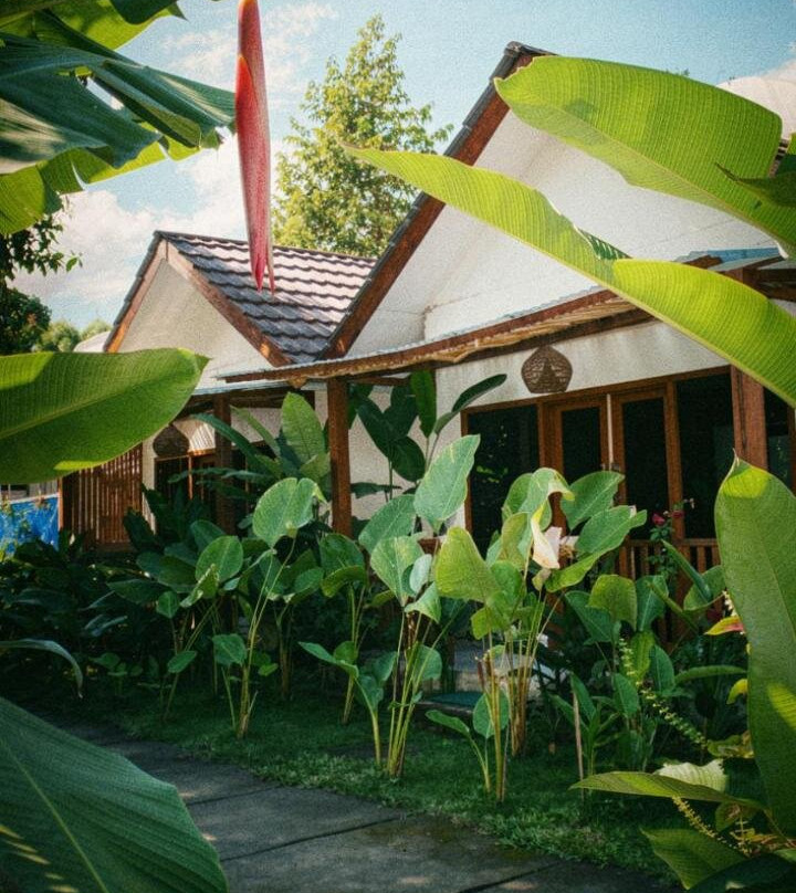 Anjani Larva Cottage - Homestay and Eatery