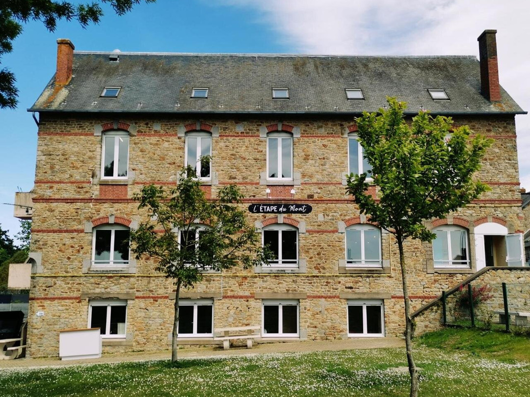 L'Etape Du Mont, Family Hostel