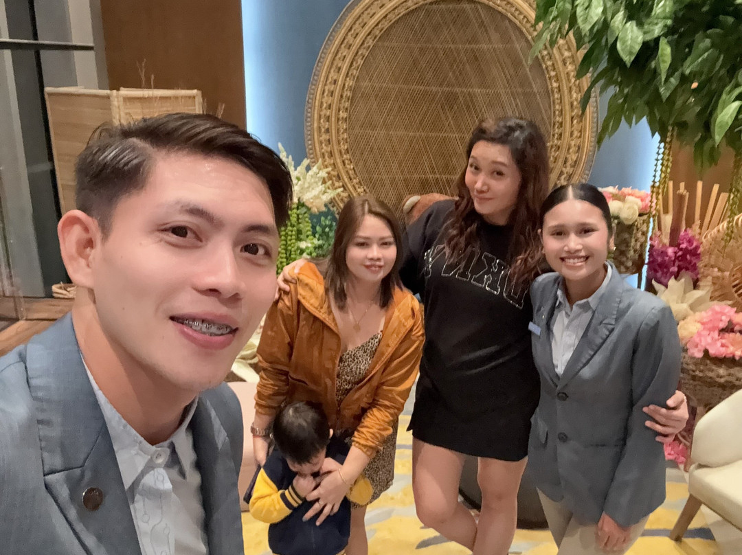马尼拉馨乐庭湾城酒店主图