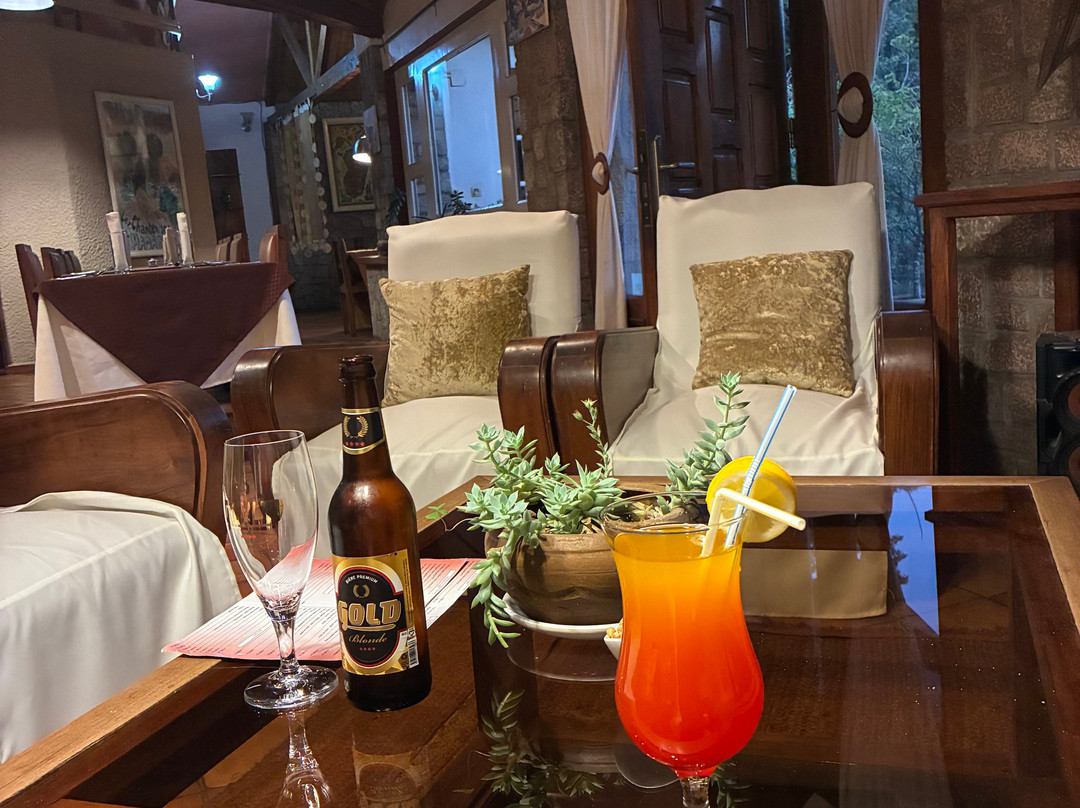 彩色咖啡厅酒店主图