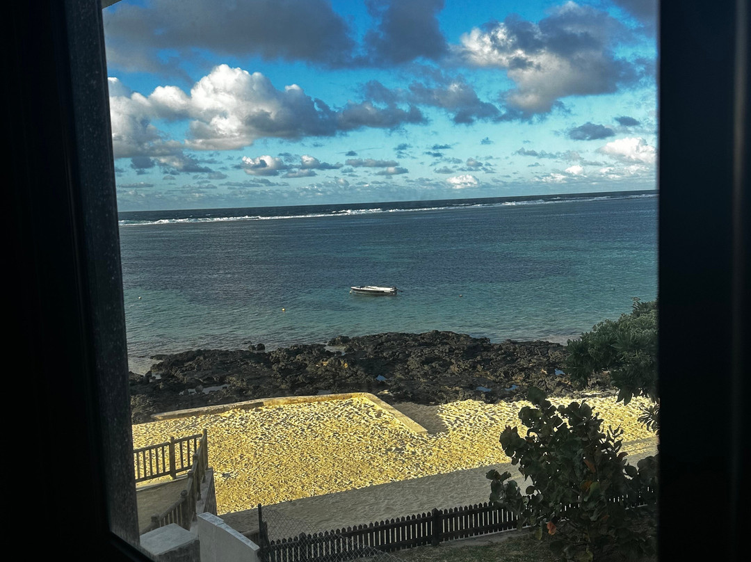 Blue Bay Beach-Pointe d'Esny必去景点