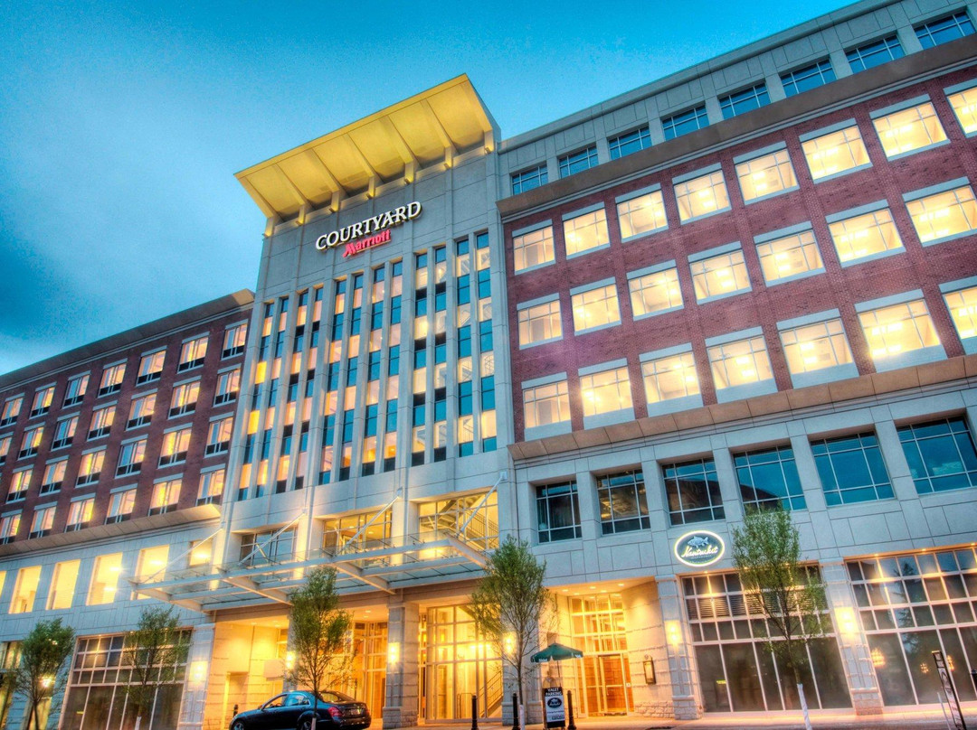 格林维尔酒店住宿-Courtyard by Marriott Greenville Downtown