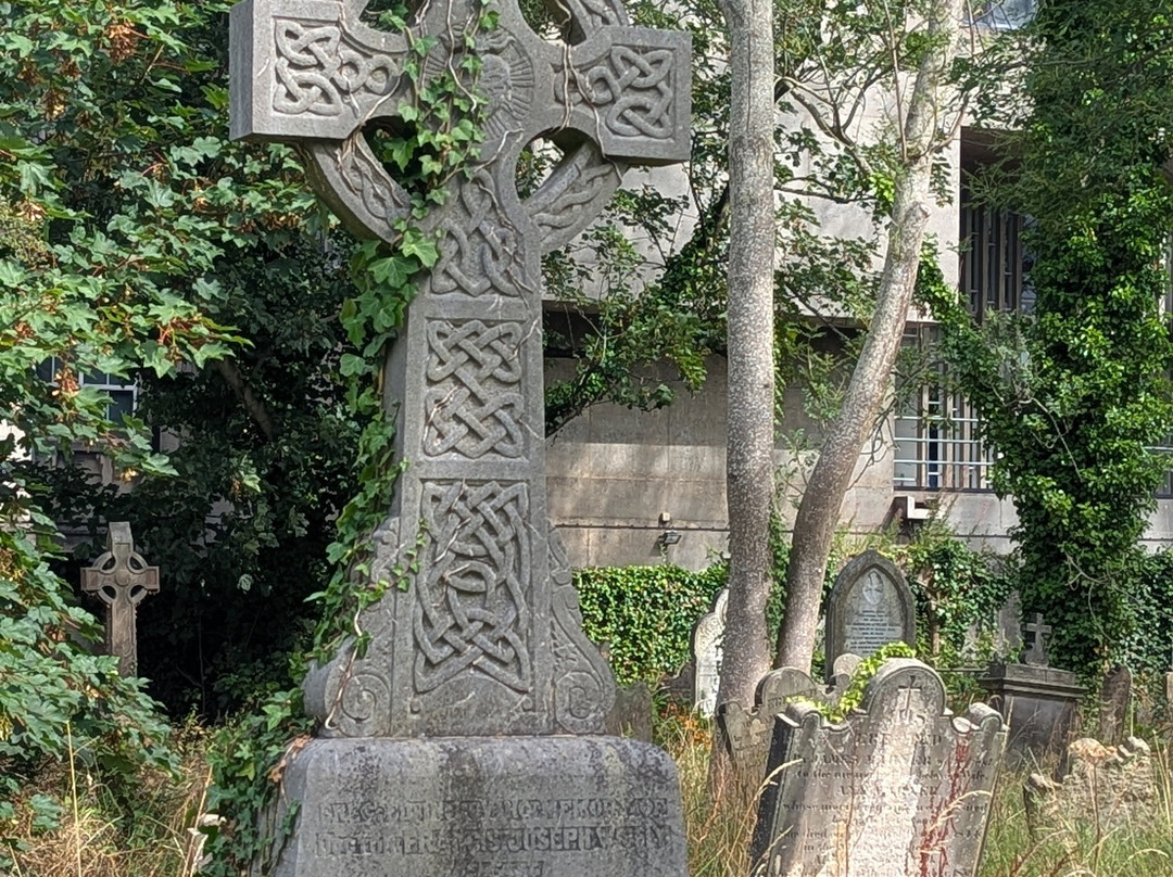 Friar's Bush Graveyard Cemetery Tours-贝尔法斯特必去景点