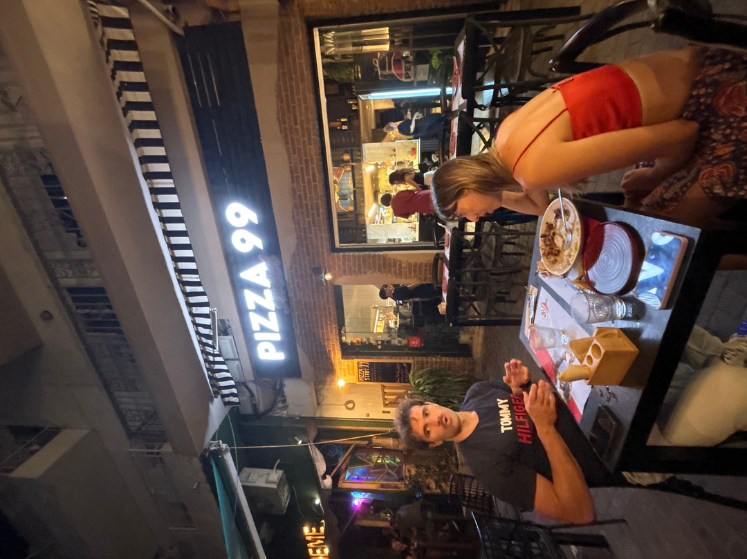 Pizza Street 99