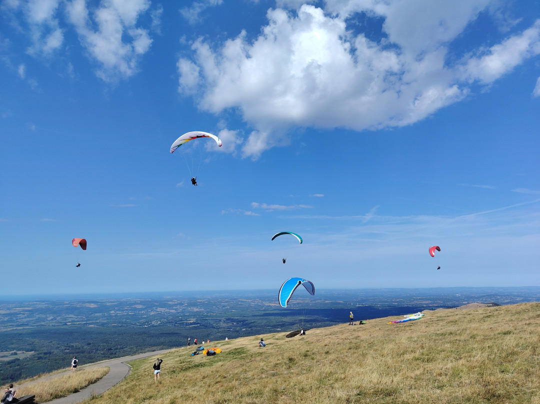 Absolu Parapente-Orcines必去景点