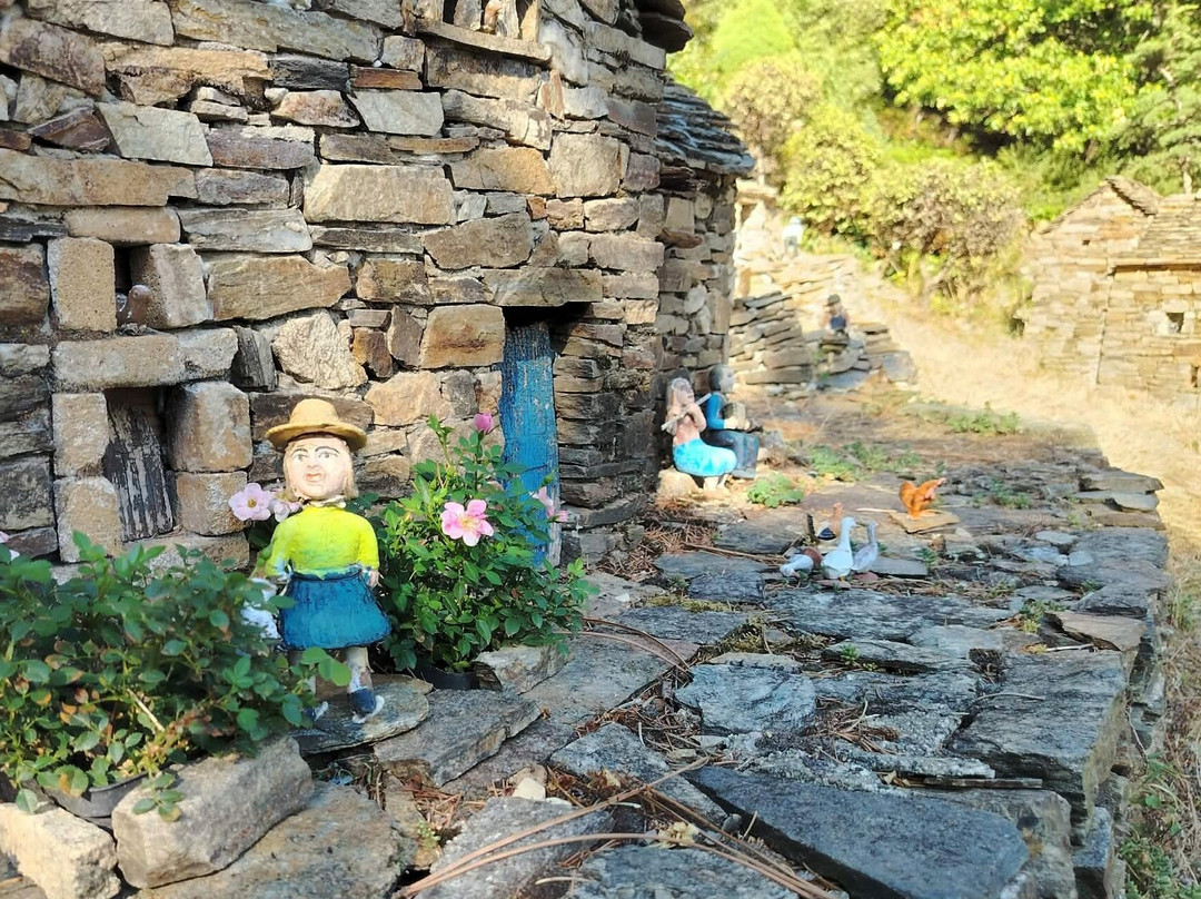 Le Ron Des Fades Village Miniature-Dompnac必去景点