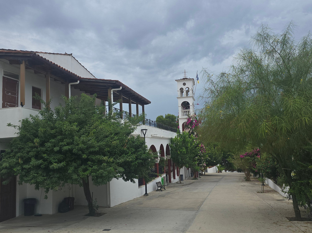 Monastery Panagia Kaliviani-Mires必去景点