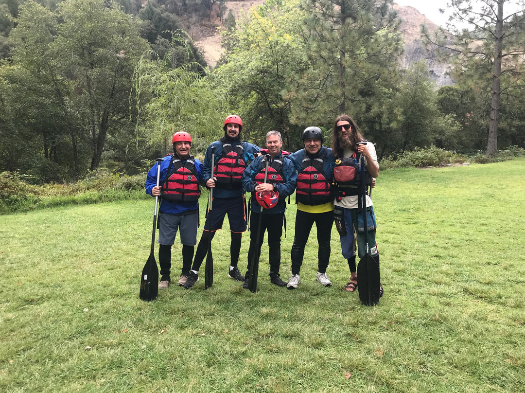 Sierra Whitewater Rafting Inc.-Lotus必去景点