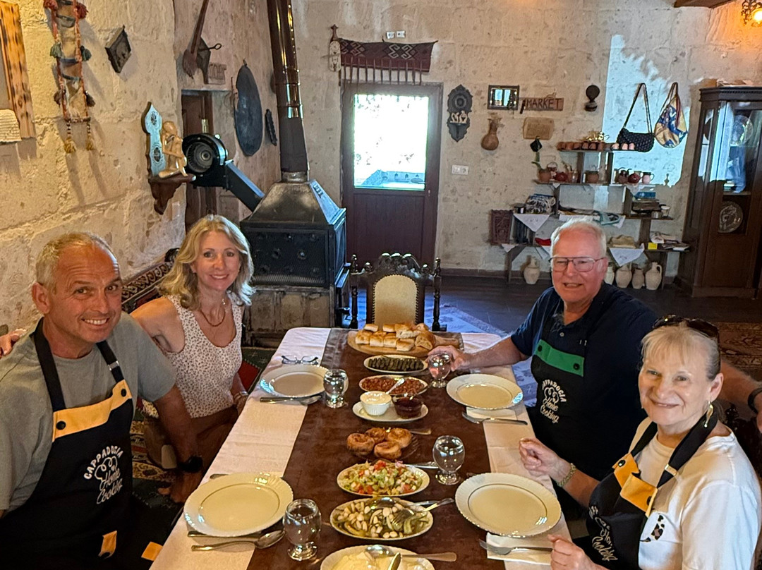 Cappadocia Home Cooking-艾瓦勒必去景点