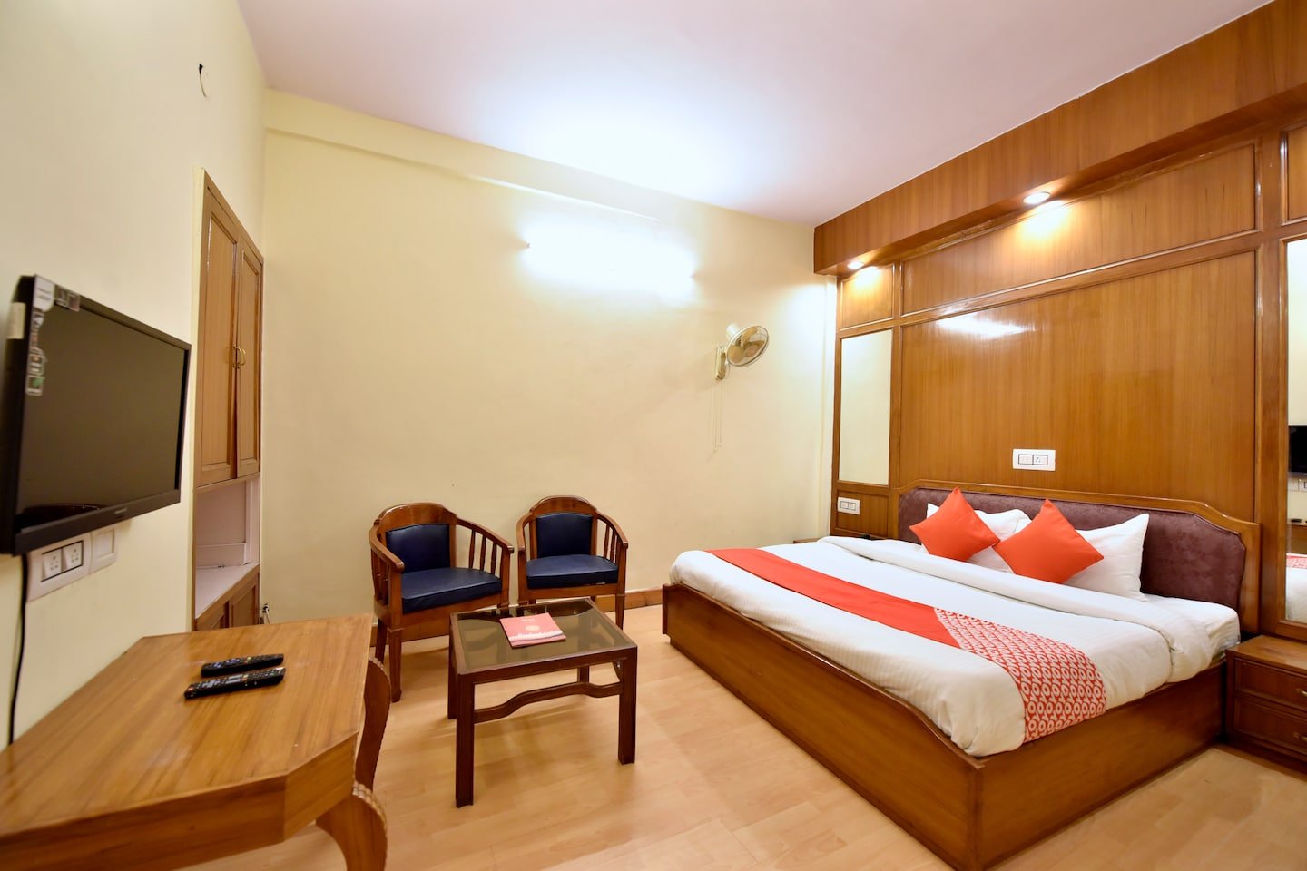 Hotel Himland East-官方