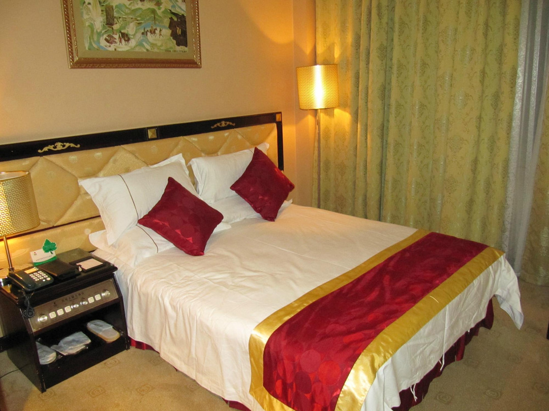 太阳大酒店主图