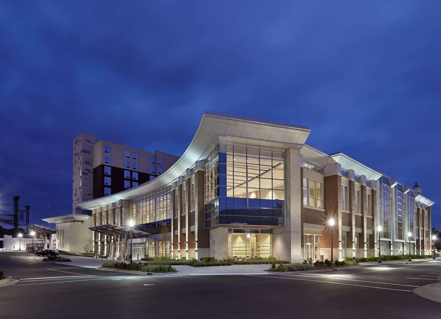 Doubletree By Hilton Lawrenceburg-官方