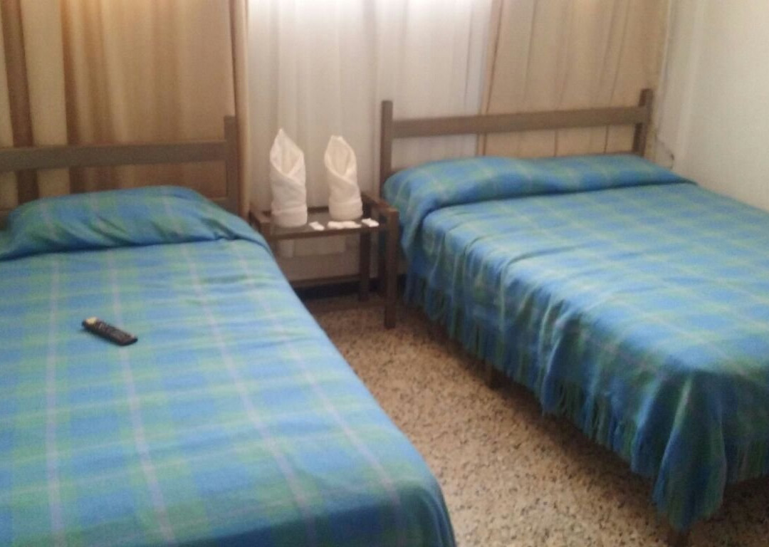 Hotel Piscina Melgar