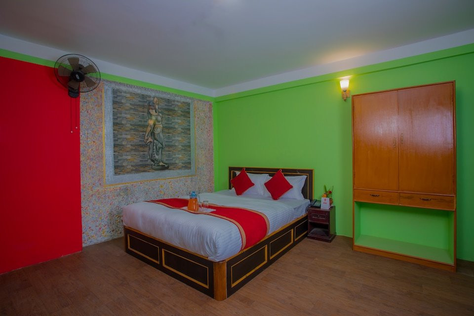 Hob Nob Garden Resort