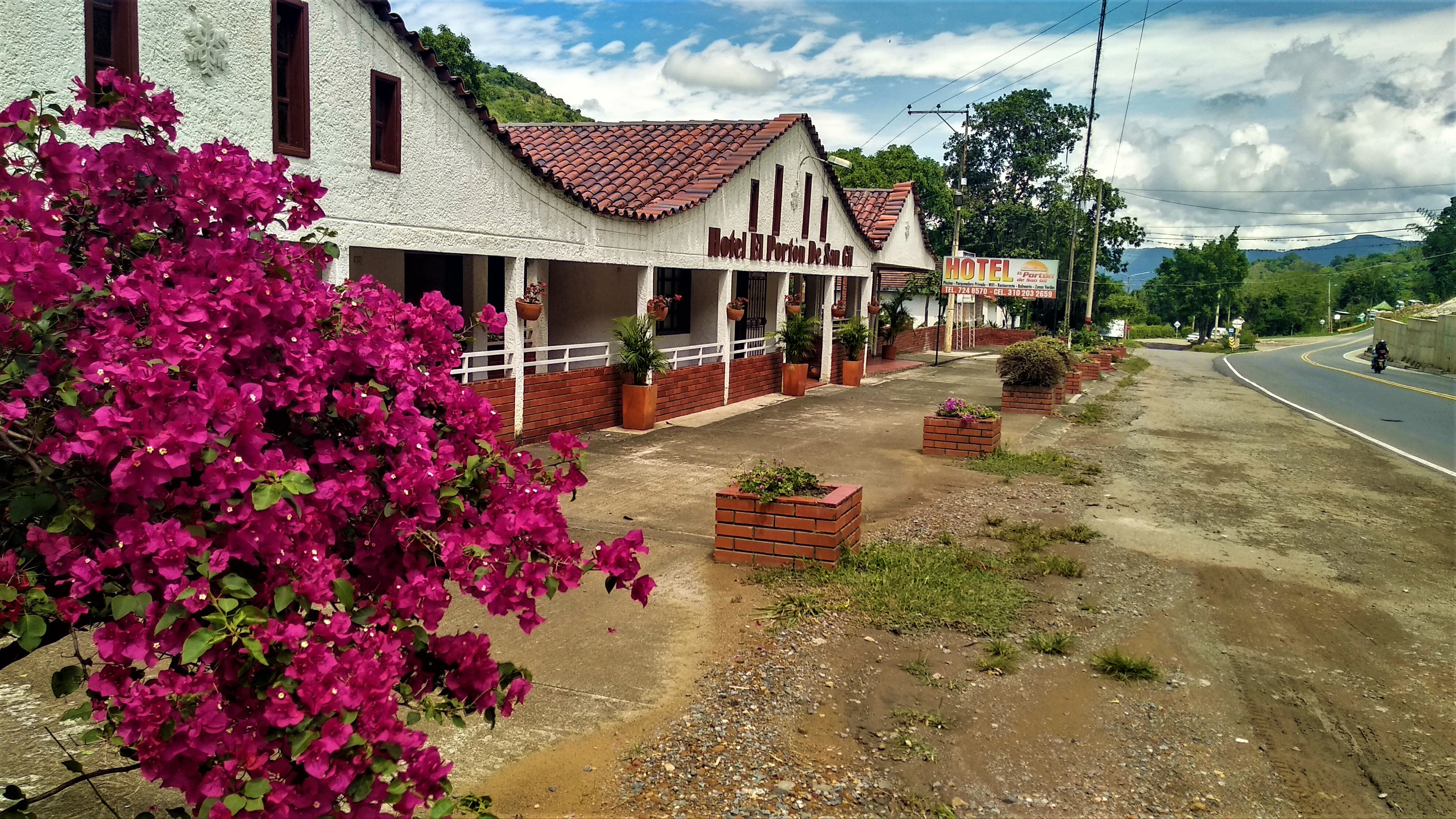 Hotel El Porton de San Gil-官方