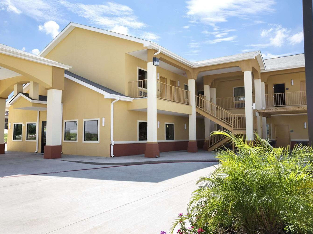 Studio 6 Gonzales, TX主图