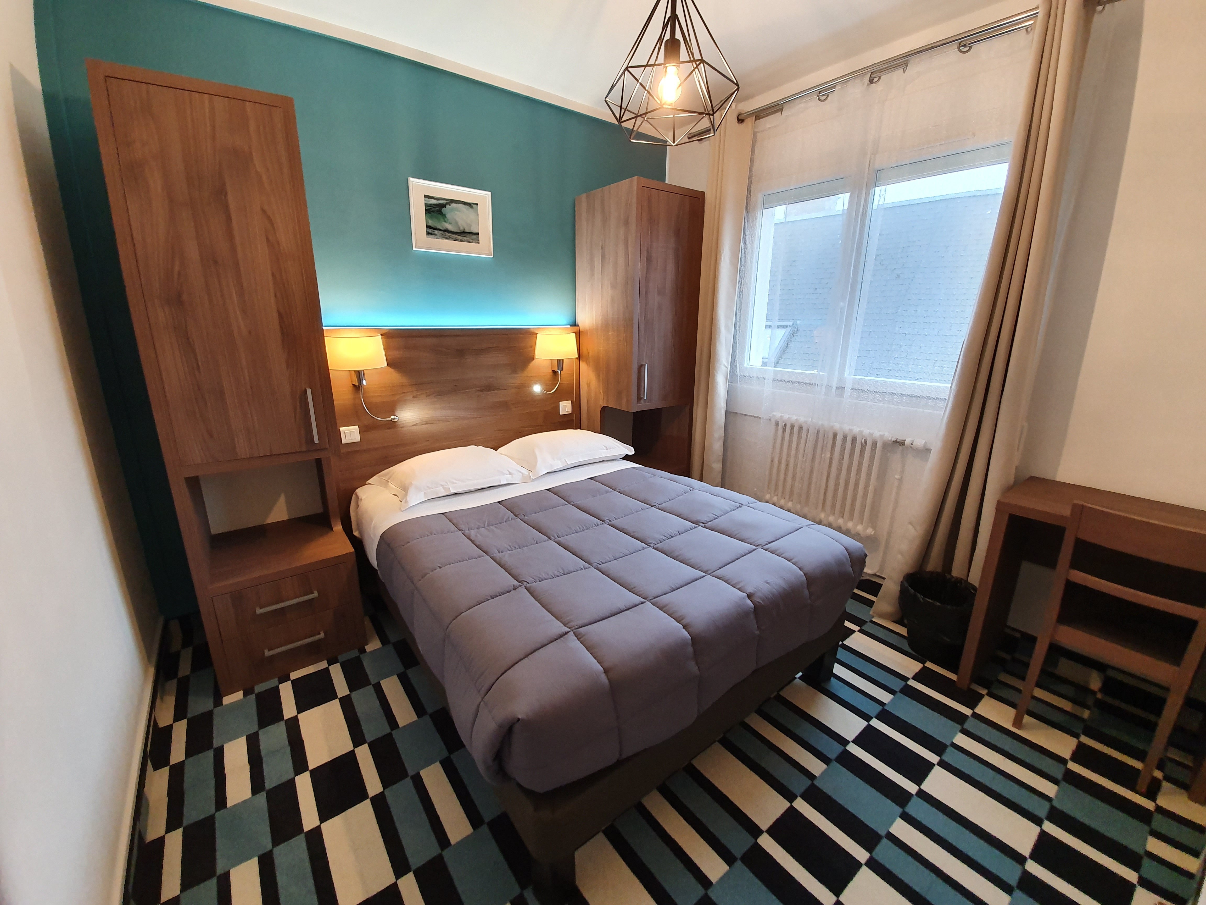 Hotel Les Pieux-官方