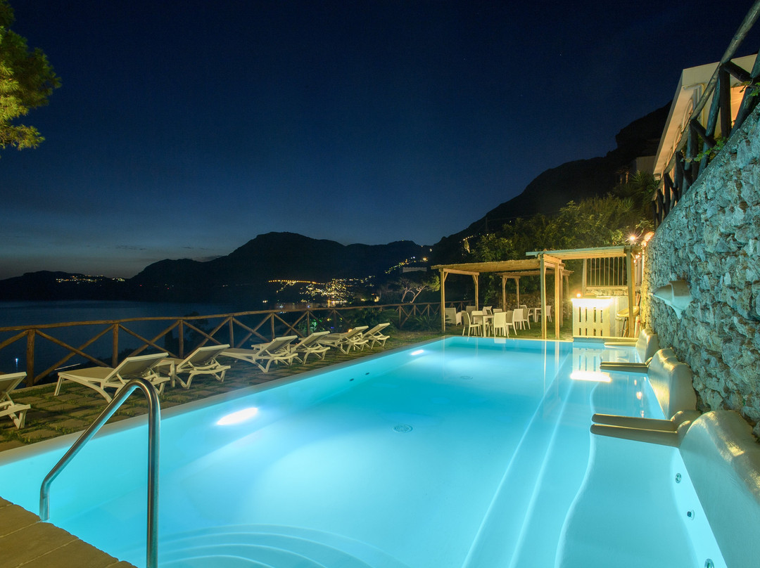 Hotel Il Pino
