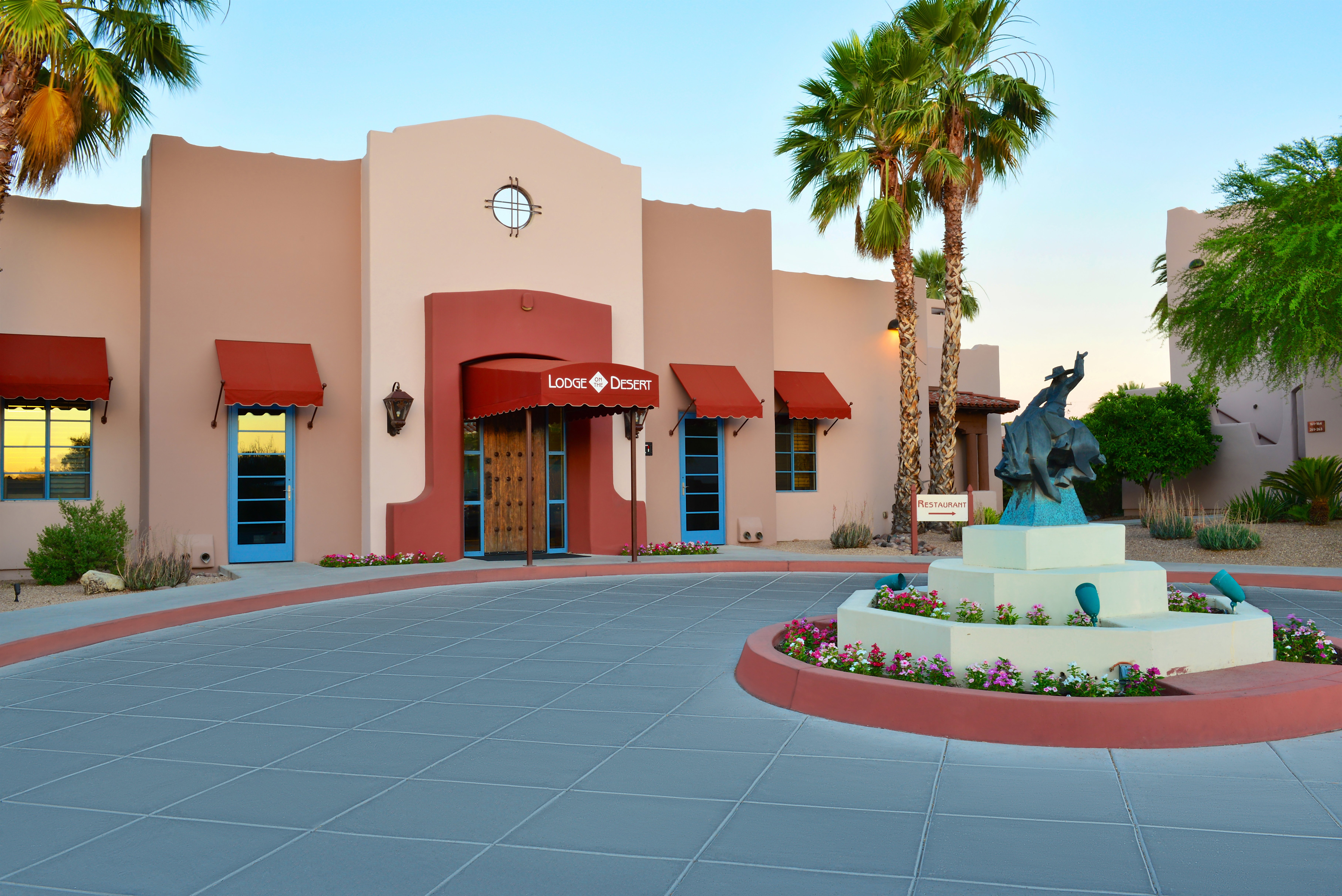 Lodge On The Desert-官方