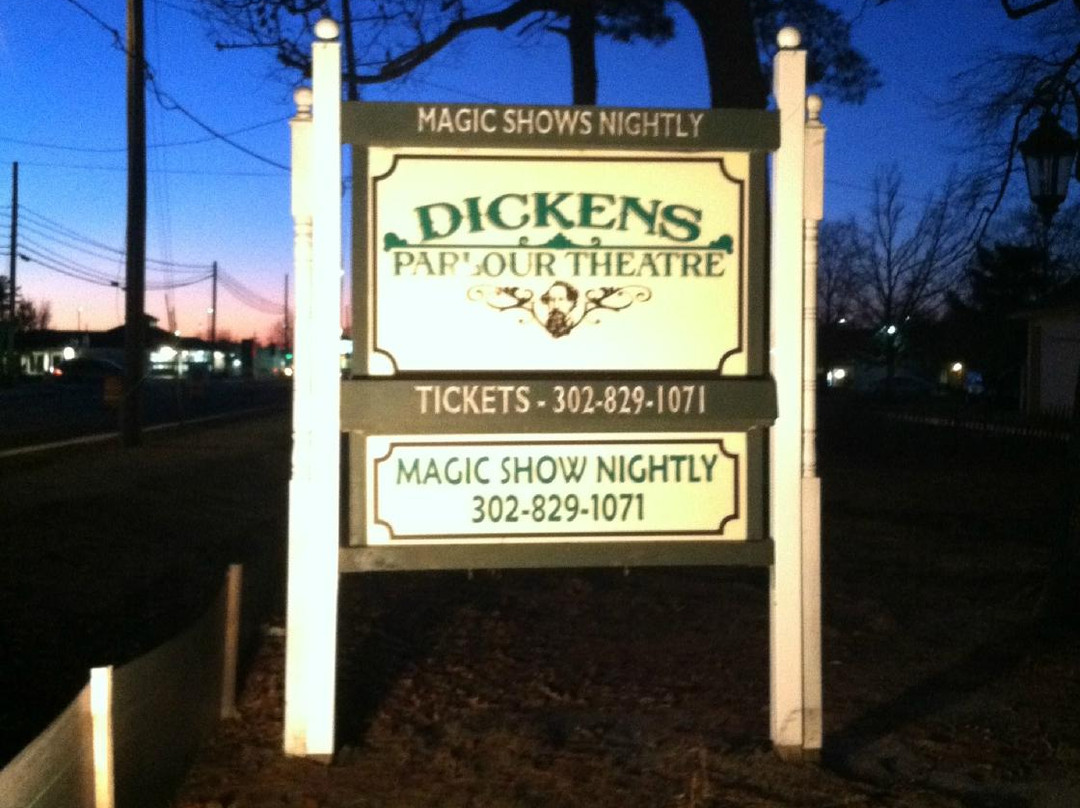 Frankford旅游景点-Dickens Parlour Theatre