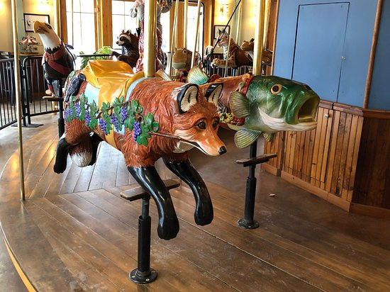 Adirondack Carousel景点图片