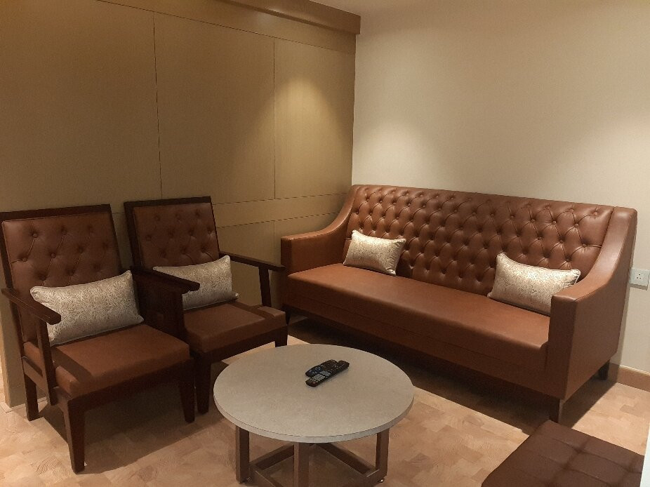 Jade Suites - Luxury Boutique Hotel主图