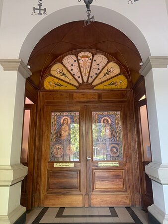 Catedral San Rafael Arcangel-圣拉斐尔必去景点