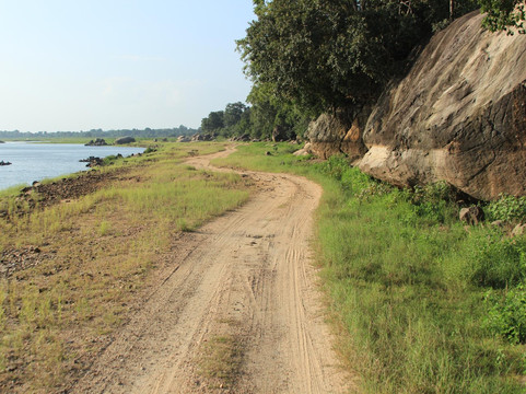 Aralaganwila旅游攻略图片