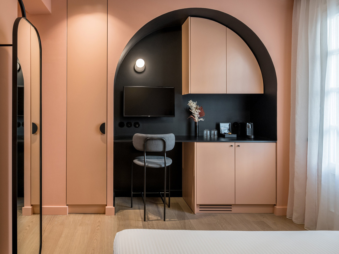 72 AD Suites Thessaloniki主图